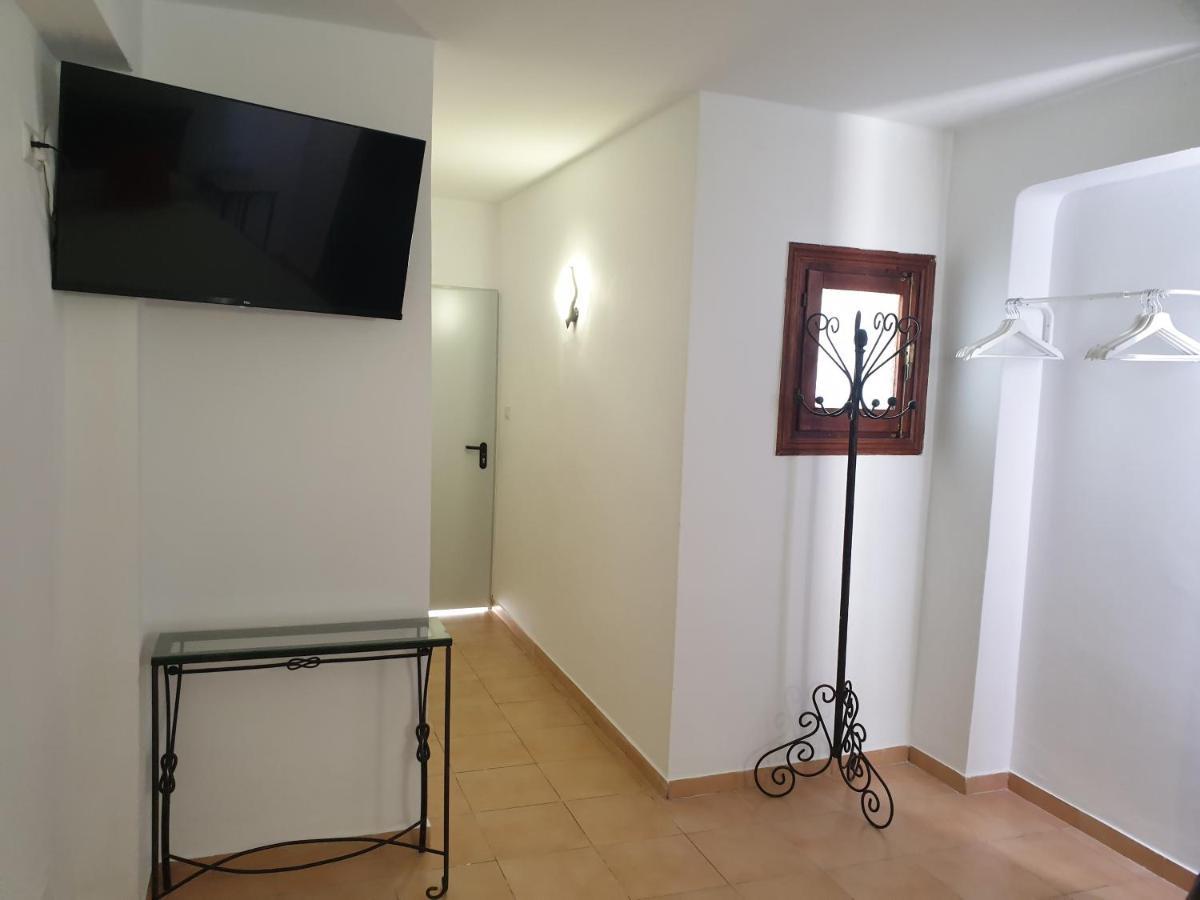 Micaela Charming Hostal Torremolinos Exterior photo