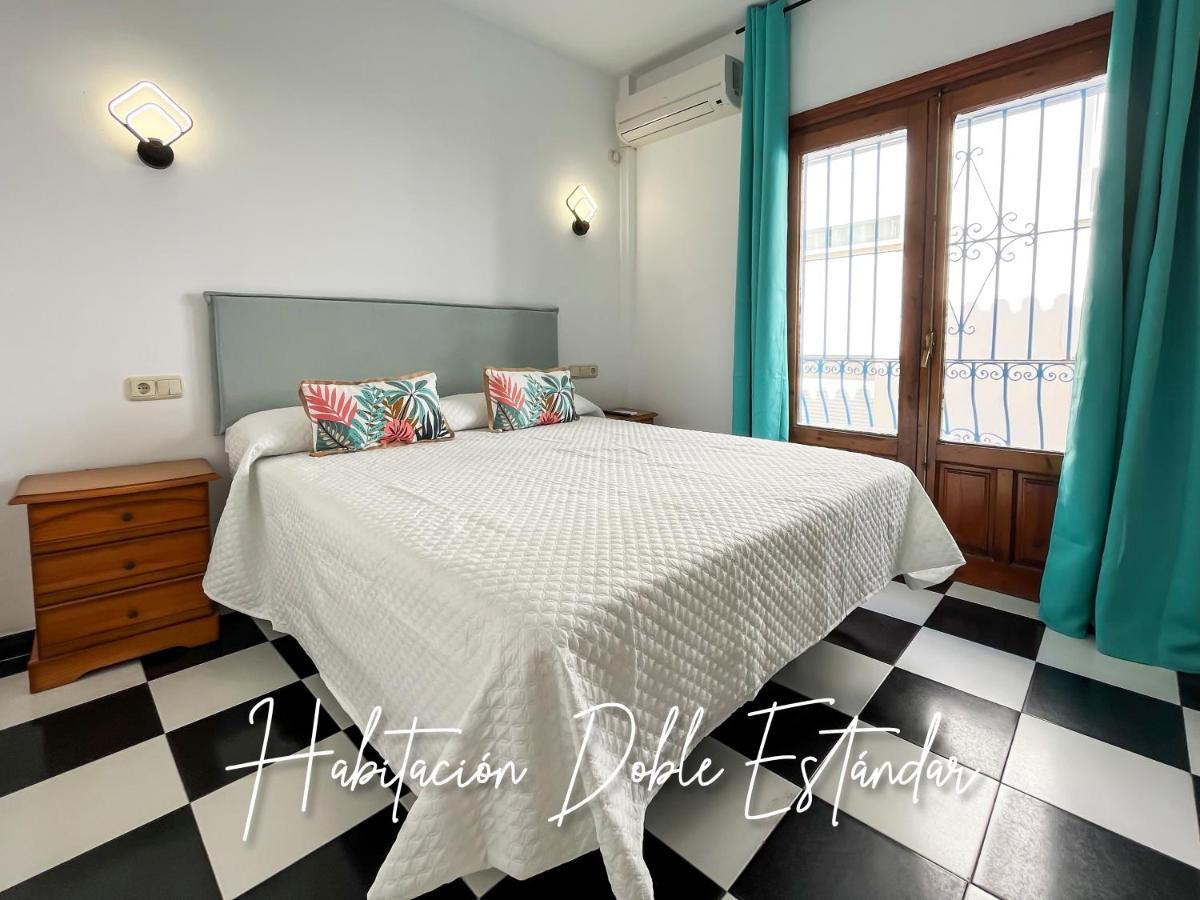 Micaela Charming Hostal Torremolinos Exterior photo