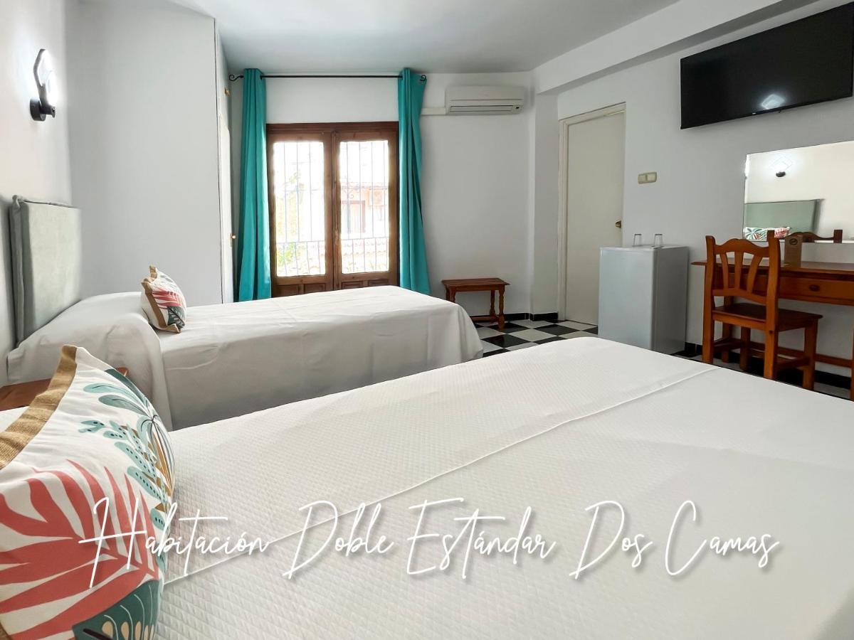 Micaela Charming Hostal Torremolinos Exterior photo