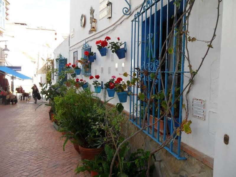 Micaela Charming Hostal Torremolinos Exterior photo