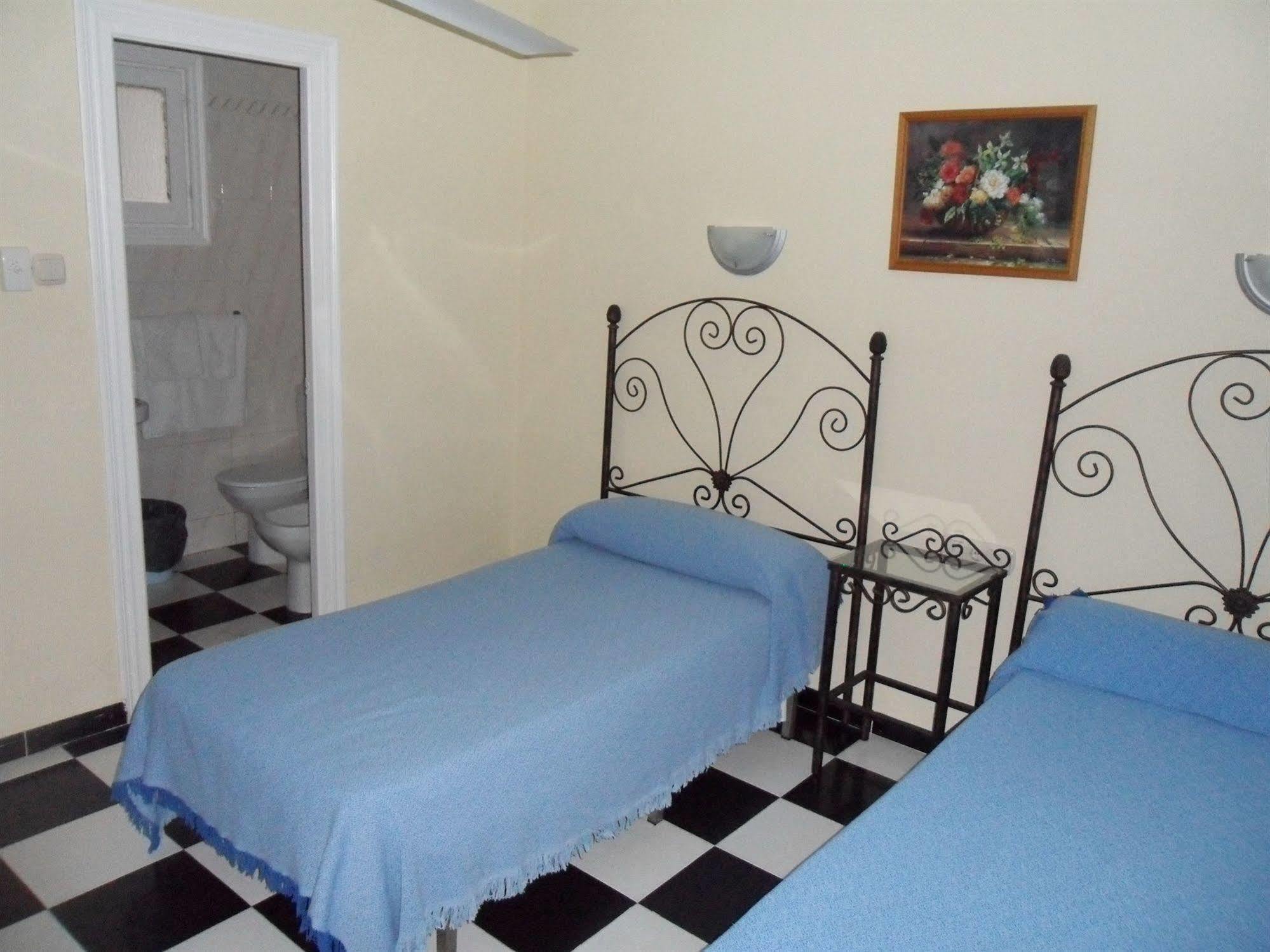 Micaela Charming Hostal Torremolinos Exterior photo